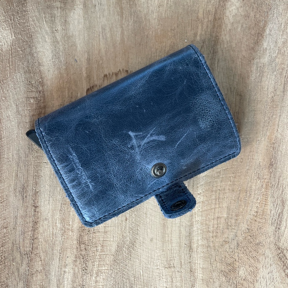 Men's Blue Leather Wallet